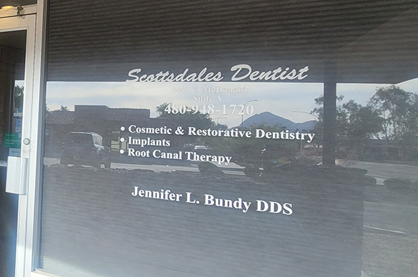 cosmetic-dentist-in-scottsdale-2025 Cosmetic dentist in Scottsdale